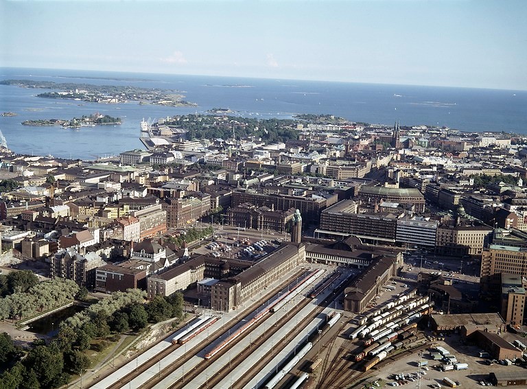 SKY-FOTO Möller 1972 / Helsingin kaupunginmuseon kokoelmat